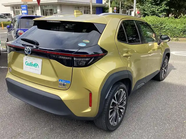 トヨタ ヤリスクロス ハイブリッド Z 神奈川県 2020(令2)年 5.2万km ブラスゴールドメタリック ワンオーナー/セーフティーセンス/スタッドレス付き/純正ディスプレイオーディオ/Bluetooth/AM/FM/レーダークルーズコントロール/衝突被害軽減ブレーキ/コーナーセンサー/レーンアシスト/パワーシート/シートヒーター/ハーフレザーシート/ETC/純正フロアマット/純正18インチアルミホイール/LEDオートライト/オートマチックハイビーム/電動格納ミラー
