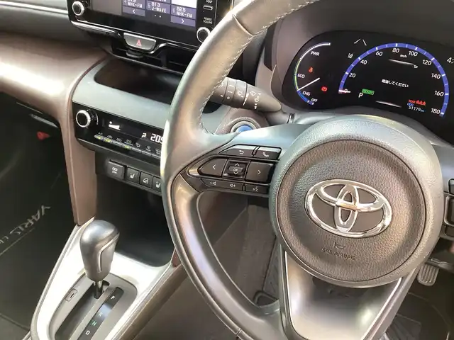 トヨタ ヤリスクロス ハイブリッド Z 神奈川県 2020(令2)年 5.2万km ブラスゴールドメタリック ワンオーナー/セーフティーセンス/スタッドレス付き/純正ディスプレイオーディオ/Bluetooth/AM/FM/レーダークルーズコントロール/衝突被害軽減ブレーキ/コーナーセンサー/レーンアシスト/パワーシート/シートヒーター/ハーフレザーシート/ETC/純正フロアマット/純正18インチアルミホイール/LEDオートライト/オートマチックハイビーム/電動格納ミラー