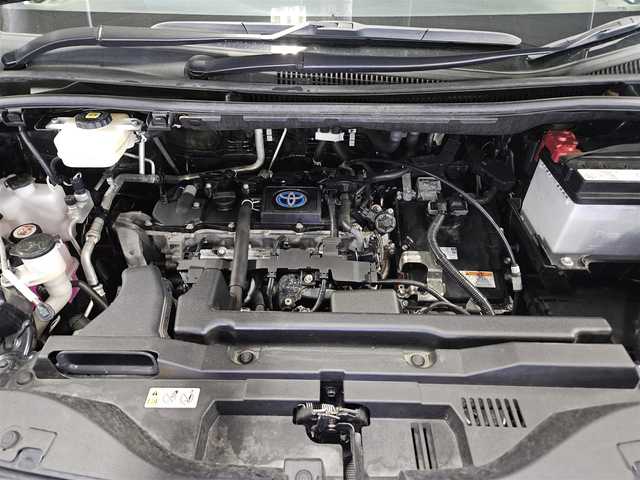 トヨタ ヴォクシー ハイブリッド S－Z 福岡県 2022(令4)年 7.4万km グリッターブラックガラスフレーク 〇純正8インチディスプレイオーディオ/〇フルセグTV/〇両側パワースライドドア/〇バックカメラ/〇ETC/〇ドライブレコーダー/〇バックカメラ/〇レーダークルーズコントロール/〇コーナーセンサー/〇セーフティセンス/〇プリクラッシュセーフティ/〇LEDヘッドランプ/〇オートライト/〇革巻きステアリング/〇左右独立温度調整オートエアコン/〇合皮/ファブリックコンビシート/〇純正17インチV字スポーク切削光輝ダークグレーメタリック塗装アルミホイール/〇スマートエントリー/スタートシステム/〇禁煙車