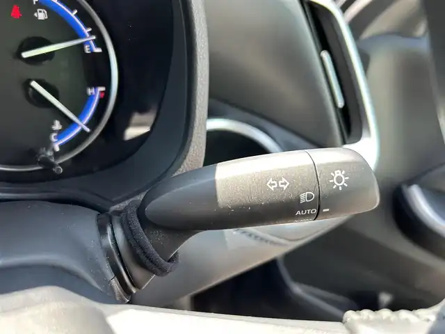 トヨタ ヴォクシー ハイブリッド S－Z 福岡県 2022(令4)年 7.4万km グリッターブラックガラスフレーク 〇純正8インチディスプレイオーディオ/〇フルセグTV/〇両側パワースライドドア/〇バックカメラ/〇ETC/〇ドライブレコーダー/〇バックカメラ/〇レーダークルーズコントロール/〇コーナーセンサー/〇セーフティセンス/〇プリクラッシュセーフティ/〇LEDヘッドランプ/〇オートライト/〇革巻きステアリング/〇左右独立温度調整オートエアコン/〇合皮/ファブリックコンビシート/〇純正17インチV字スポーク切削光輝ダークグレーメタリック塗装アルミホイール/〇スマートエントリー/スタートシステム/〇禁煙車