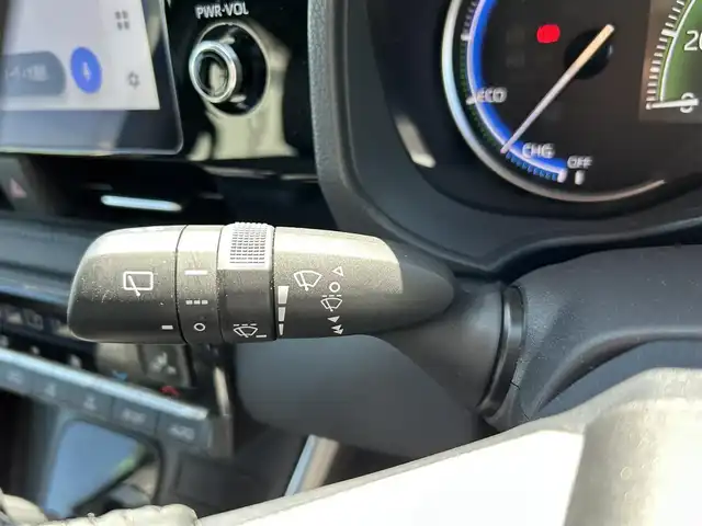 トヨタ ヴォクシー ハイブリッド S－Z 福岡県 2022(令4)年 7.4万km グリッターブラックガラスフレーク 〇純正8インチディスプレイオーディオ/〇フルセグTV/〇両側パワースライドドア/〇バックカメラ/〇ETC/〇ドライブレコーダー/〇バックカメラ/〇レーダークルーズコントロール/〇コーナーセンサー/〇セーフティセンス/〇プリクラッシュセーフティ/〇LEDヘッドランプ/〇オートライト/〇革巻きステアリング/〇左右独立温度調整オートエアコン/〇合皮/ファブリックコンビシート/〇純正17インチV字スポーク切削光輝ダークグレーメタリック塗装アルミホイール/〇スマートエントリー/スタートシステム/〇禁煙車