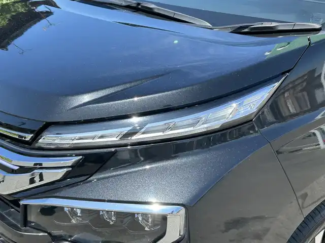 トヨタ ヴォクシー ハイブリッド S－Z 福岡県 2022(令4)年 7.4万km グリッターブラックガラスフレーク 〇純正8インチディスプレイオーディオ/〇フルセグTV/〇両側パワースライドドア/〇バックカメラ/〇ETC/〇ドライブレコーダー/〇バックカメラ/〇レーダークルーズコントロール/〇コーナーセンサー/〇セーフティセンス/〇プリクラッシュセーフティ/〇LEDヘッドランプ/〇オートライト/〇革巻きステアリング/〇左右独立温度調整オートエアコン/〇合皮/ファブリックコンビシート/〇純正17インチV字スポーク切削光輝ダークグレーメタリック塗装アルミホイール/〇スマートエントリー/スタートシステム/〇禁煙車