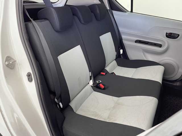 トヨタ アクア S 茨城県 2012(平24)年 7.6万km ライムホワイトパールクリスタルシャイン モデリスタエアロ/純正ナビ/　（CD/DVD/Bluetooth/TV）/バックカメラ/ETC/ステアリングスイッチ/ドライブレコーダー/電動格納ミラー/純正フロアマット/HIDライト/オートライト/プッシュスタート/スマートキー