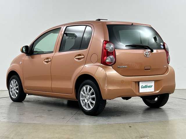 トヨタ パッソ X Lパッケージ 道央・札幌 2011(平23)年 8.4万km アカリマイカメタリック ・4WD/・純正オーディオ/（FM/AM/CD）/・社外エンジンスターター/・ヘッドライトレベライザー/・純正フロアマット/電動格納ミラー/・取扱説明書/保証書/・オートエアコン/・スマートキー