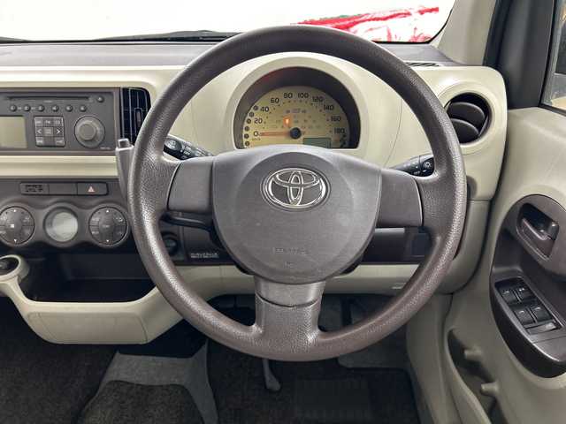 トヨタ パッソ X Lパッケージ 道央・札幌 2011(平23)年 8.4万km アカリマイカメタリック ・4WD/・純正オーディオ/（FM/AM/CD）/・社外エンジンスターター/・ヘッドライトレベライザー/・純正フロアマット/電動格納ミラー/・取扱説明書/保証書/・オートエアコン/・スマートキー
