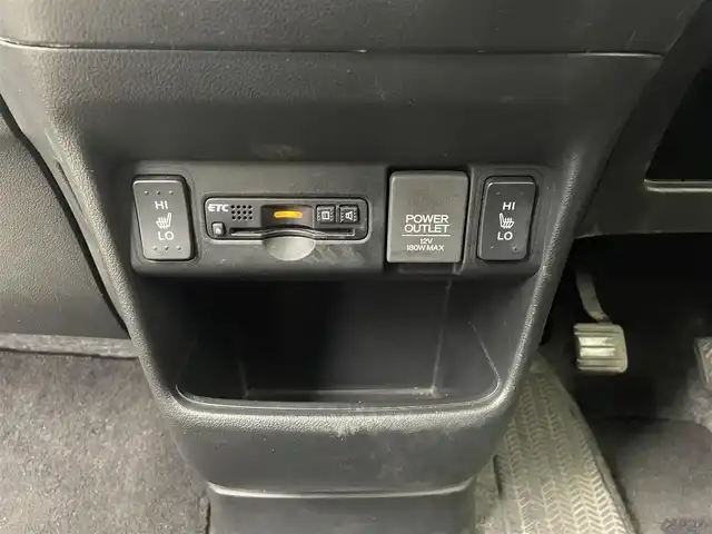 ホンダ Ｎ ＢＯＸ カスタム SSブラックSパッケージ 大分県 2017(平29)年 8.8万km クリスタルブラックパール 純正ナビ　型式：VXM-174VFXi/【フルセグTV、DVD再生可、BT対応】/ステアリングスイッチ/バックカメラ/両側電動スライドドア/ビルトインETC/前席シートヒーター/革調シートカバー/アイドリングストップ/横滑り防止装置/電動格納ミラー(オートリトラ機能付)/純正フロアマット/オートライト/HIDヘッドライト/LEDフォグ/純正14インチアルミホイール