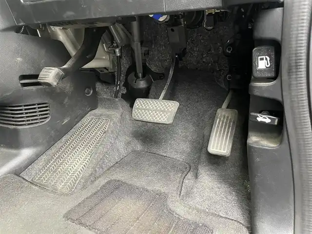 ホンダ Ｎ ＢＯＸ カスタム SSブラックSパッケージ 大分県 2017(平29)年 8.8万km クリスタルブラックパール 純正ナビ　型式：VXM-174VFXi/【フルセグTV、DVD再生可、BT対応】/ステアリングスイッチ/バックカメラ/両側電動スライドドア/ビルトインETC/前席シートヒーター/革調シートカバー/アイドリングストップ/横滑り防止装置/電動格納ミラー(オートリトラ機能付)/純正フロアマット/オートライト/HIDヘッドライト/LEDフォグ/純正14インチアルミホイール