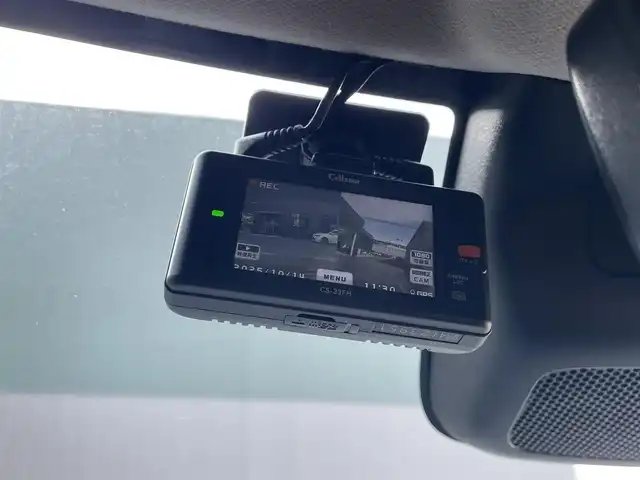 ホンダ ヴェゼル ハイブリッド e:HEV Z 滋賀県 2023(令5)年 1.4万km ミッドナイトブルービームM 純正9型ナビ/・Bluetooth/USB/フルセグ/バックカメラ/追従クルーズコントロール/パワーリアゲート/LEDライト/ハーフレザーシート/シートヒーター/ステアリングヒーター/前後ソナー/純正１８AW/オートライト/オートハイビーム/電子パーキング