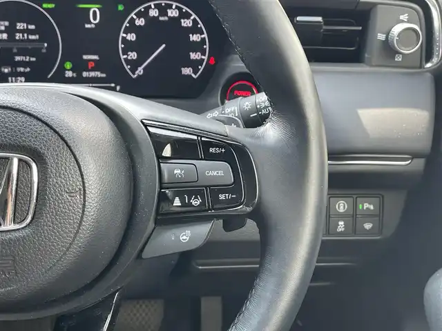 ホンダ ヴェゼル ハイブリッド e:HEV Z 滋賀県 2023(令5)年 1.4万km ミッドナイトブルービームM 純正9型ナビ/・Bluetooth/USB/フルセグ/バックカメラ/追従クルーズコントロール/パワーリアゲート/LEDライト/ハーフレザーシート/シートヒーター/ステアリングヒーター/前後ソナー/純正１８AW/オートライト/オートハイビーム/電子パーキング