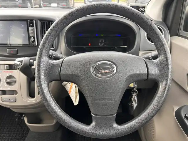 ダイハツ ミラ イース Xf SA 道南・函館 2015(平27)年 5.4万km パールホワイトⅢ /社外ＳＤナビ//フルセグＴＶ//夏冬タイヤ//エンジンスターター//デジタルインナーミラー型ドライブレコーダー//バックカメラ//衝突軽減ブレーキ//誤発進抑制機能//先行車発進お知らせ機能//フロアマット//スペアキー//リモコンキー