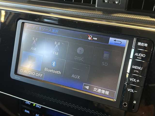 トヨタ オーリス 150X 道央・札幌 2015(平27)年 13.9万km ホワイトパールクリスタルシャイン ４WD/ワンオーナー/ホワイトパールクリスタルシャイン/スタッドレスタイヤAWセット積込み/純正HDDナビ(BT、AUX、ワンセグTV、CD)/ETC/AAC/オートライト/MTモード付き/盗難防止装置/取説、保証書、スペアキー１本