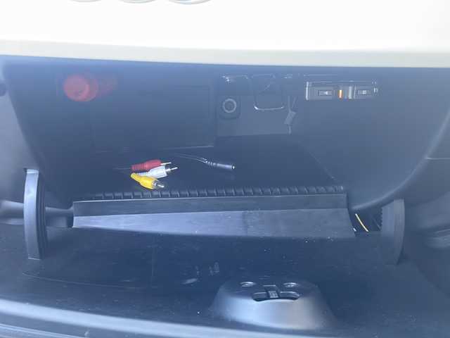 フィアット ５００ 1．2 ポップ 鳥取県 2018(平30)年 11.7万km 白 純正キーレス/ハーフレザーシート/革巻ハンドル/社外メモリナビ/フルセグ・Bluetooth/バックカメラ/ドライブレコーダー/プライバシーガラス/フロアマット/保証書・取説・スペアキー