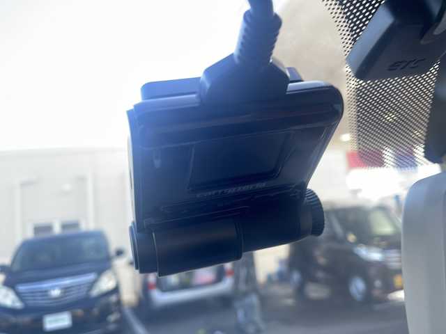 フィアット ５００ 1．2 ポップ 鳥取県 2018(平30)年 11.7万km 白 純正キーレス/ハーフレザーシート/革巻ハンドル/社外メモリナビ/フルセグ・Bluetooth/バックカメラ/ドライブレコーダー/プライバシーガラス/フロアマット/保証書・取説・スペアキー