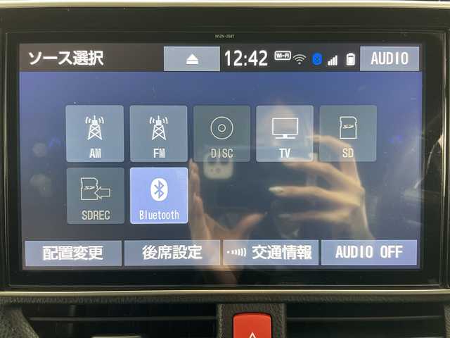 トヨタ ヴォクシー ZS 煌Ⅱ 道央・札幌 2019(平31)年 6.5万km イナズマスパーキングブラックガラスフレーク ・4WD/・寒冷地仕様/・純正ナビ&TV&CD&DVD&BT/・純正フリップダウンモニター/・バックカメラ/・両側パワースライドドア/・クルーズコントロール/・プリクラッシュセーフティ/・クリアランスソナー/・ビルトインETC/・LEDヘッドライト/・オートライト/・オートマチックハイビーム/・スマートキー