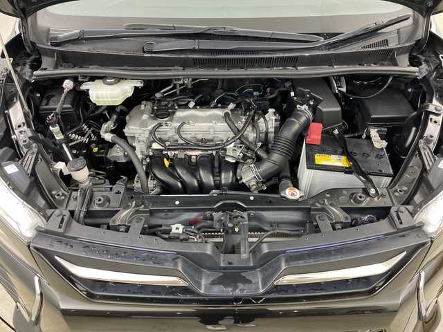 トヨタ ヴォクシー ZS 煌Ⅱ 道央・札幌 2019(平31)年 6.5万km イナズマスパーキングブラックガラスフレーク ・4WD/・寒冷地仕様/・純正ナビ&TV&CD&DVD&BT/・純正フリップダウンモニター/・バックカメラ/・両側パワースライドドア/・クルーズコントロール/・プリクラッシュセーフティ/・クリアランスソナー/・ビルトインETC/・LEDヘッドライト/・オートライト/・オートマチックハイビーム/・スマートキー