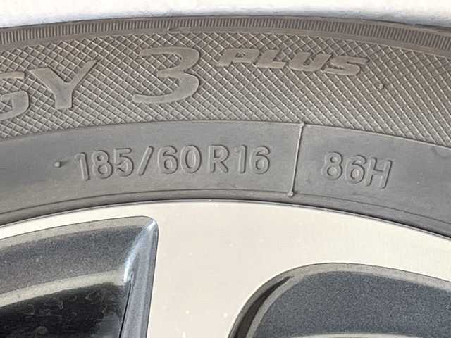 トヨタ アクア クロスオーバー 愛知県 2017(平29)年 5.7万km ベージュ 純正ナビ/バックカメラ/コーナーセンサー/純正アルミホイール/LEDヘッドライト/レーンキープアシスト/オートマチックハイビーム/ドライブレコーダー/衝突軽減システム/フルセグ/CD DVD/Bluetooth/ステアリングスイッチ/スマートキー/プッシュスタート