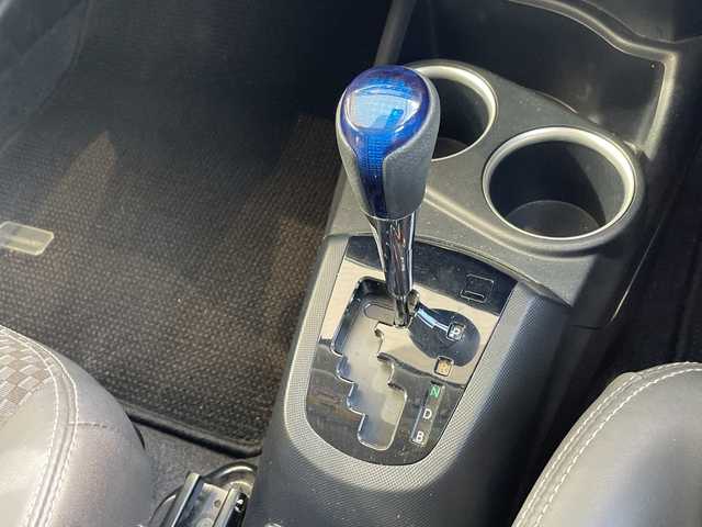 トヨタ アクア クロスオーバー 愛知県 2017(平29)年 5.7万km ベージュ 純正ナビ/バックカメラ/コーナーセンサー/純正アルミホイール/LEDヘッドライト/レーンキープアシスト/オートマチックハイビーム/ドライブレコーダー/衝突軽減システム/フルセグ/CD DVD/Bluetooth/ステアリングスイッチ/スマートキー/プッシュスタート