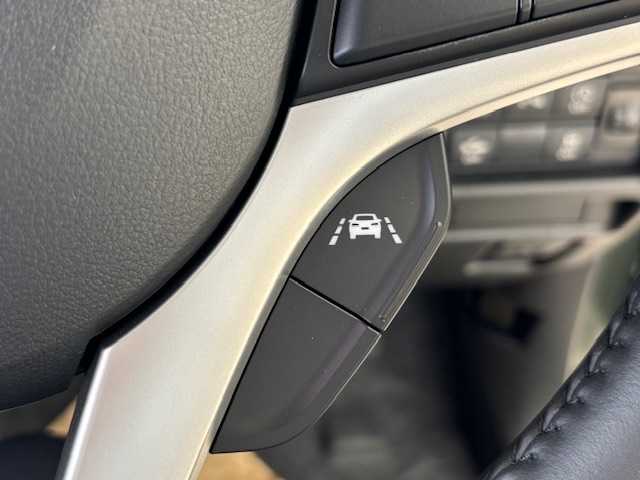 スズキ ハスラー HYBRID X 埼玉県 2025(令7)年 0.1万km未満 クールカーキパールメタリック/ソフトベージュメタリック スズキセーフティサポート/純正9インチナビ/　　BT/フルセグTV/AppleCarPlay/全方位モニター/アダプティブクルーズコントロール/LEDオートライト/シートヒーター/純正15インチAW/クリアランスソナー/ステアリングスイッチ/プッシュスタート/禁煙車