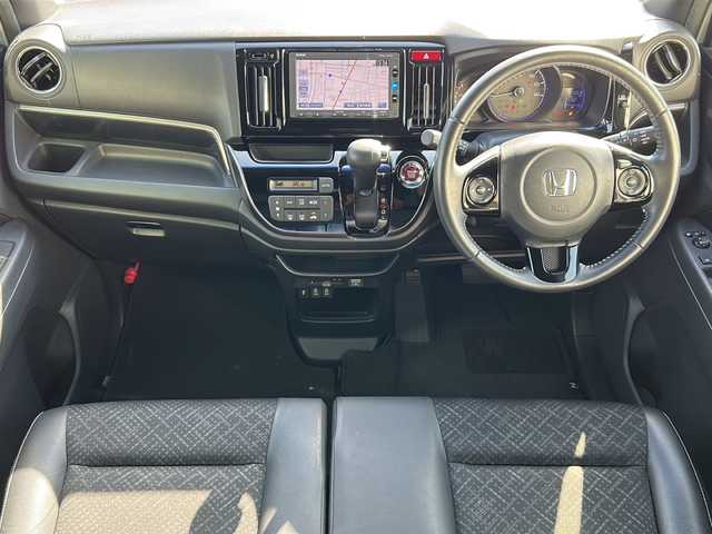 ホンダ Ｎ ＷＧＮ カスタム G Lパッケージ 石川県 2016(平28)年 1.1万km プレミアムホワイトパールⅡ 〇純正ナビ/〇地上デジタルTV（ワンセグ）/〇バックカメラ/〇ビルトインETC/〇HIDヘッドランプ/〇オートライト/〇フォグランプ/〇純正14インチアルミ/〇革巻きステアリング/〇オートエアコン/〇スマートキー/〇禁煙車