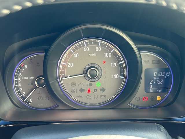 ホンダ Ｎ ＷＧＮ カスタム G Lパッケージ 石川県 2016(平28)年 1.1万km プレミアムホワイトパールⅡ 〇純正ナビ/〇地上デジタルTV（ワンセグ）/〇バックカメラ/〇ビルトインETC/〇HIDヘッドランプ/〇オートライト/〇フォグランプ/〇純正14インチアルミ/〇革巻きステアリング/〇オートエアコン/〇スマートキー/〇禁煙車