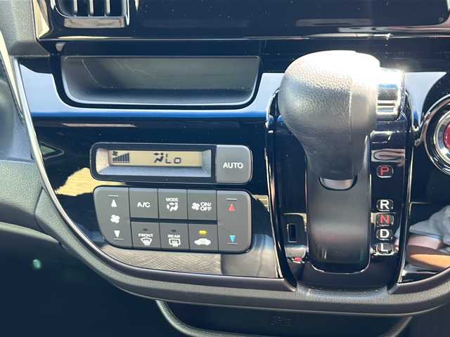 ホンダ Ｎ ＷＧＮ カスタム G Lパッケージ 石川県 2016(平28)年 1.1万km プレミアムホワイトパールⅡ 〇純正ナビ/〇地上デジタルTV（ワンセグ）/〇バックカメラ/〇ビルトインETC/〇HIDヘッドランプ/〇オートライト/〇フォグランプ/〇純正14インチアルミ/〇革巻きステアリング/〇オートエアコン/〇スマートキー/〇禁煙車