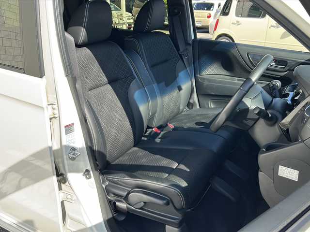 ホンダ Ｎ ＷＧＮ カスタム G Lパッケージ 石川県 2016(平28)年 1.1万km プレミアムホワイトパールⅡ 〇純正ナビ/〇地上デジタルTV（ワンセグ）/〇バックカメラ/〇ビルトインETC/〇HIDヘッドランプ/〇オートライト/〇フォグランプ/〇純正14インチアルミ/〇革巻きステアリング/〇オートエアコン/〇スマートキー/〇禁煙車