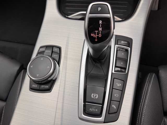 ＢＭＷ Ｘ４ xDrive 35i Mスポーツ 兵庫県 2015(平27)年 7.9万km パール 純正HDDナビ/フルセグTV CD DVD BT /バックカメラ/フロントカメラ/クルーズコントロール/衝突軽減警報/LDA/ミラー一体型ETC/レザーシート/シートヒーター/パワーシート/アイドリングストップ/HIDヘッドライト/オートライト/純正19インチアルミホイール/スマートキー/新車時保証書/取扱い説明書/点検記録簿