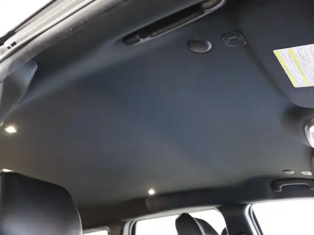 クライスラー・ジープ ジープ グランドチェロキー 静岡県 2020(令2)年 4万km ダイヤモンドブラッククリスタル ワンオーナー/HDDナビ/ワンセグテレビ/前後カメラ/アイドリングストップ/オートクルーズコントロール/プッシュスタート/ETC/パワーバックドア/ドアバイザー/シートヒーター/シートクーラー/エアサスペンション/ステアリングヒーター/パドルシフト/純正AW