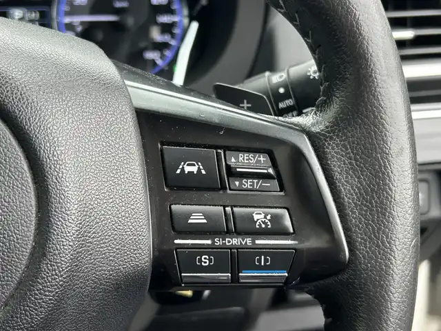 スバル レヴォーグ 1．6GT アイサイト 宮崎県 2014(平26)年 12.8万km クリスタルホワイトP /ナビ(CN-RS02D)//TV/CD/DVD/Bluetooth//バックカメラ//ETC//クルーズコントロール//前席パワーシート//社外フロアマット//純正アルミホイール//ドアバイザー//プッシュスタート//電格ウィンカーミラー//パドルシフト//オートライト
