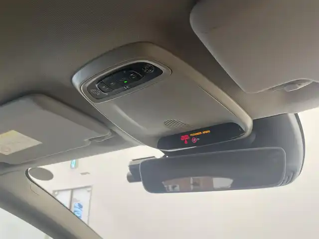 ボルボ Ｖ４０ D4 モメンタム 岡山県 2017(平29)年 6.6万km アイスホワイト 純正SENSUSナビ/Rカメラ/Bluetooth/フルセグTV/パワーシート（D）/LEDヘッドライト/オートライト/AHB/ESC/BLIS/シティーセーフティー/ドライバーアラート/オートワイパー/パドルシフト/PDC/ACC/インテリアシフト/純正17インチアルミ