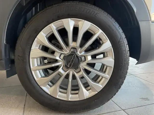 フィアット ５００Ｘ 愛知県 2022(令4)年 2.1万km ベージュ 純正ディスプレイオーディオ　/Ｂｌｕｅｔｏｏｔｈ　/バックカメラ　/クルーズコントロール　/セーフティドライブアシスト　/レーンキープアシスト　/パーキングセンサー　/シートヒーター　/ＥＴＣ/プッシュスタート/ウィンカーミラー/アイドリングストップ