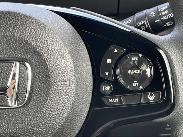 ホンダ Ｎ ＢＯＸ カスタム L 山口県 2022(令4)年 1.1万km プラチナホワイトパール 純正７型ナビ（VXM-225CI）（AM/FM/フルセグTV)/バックカメラ/両側パワースライドドア/前席シートヒーター/ドライブレコーダー（前後）（DRH-２２４SD）/ドアバイザー/純正フロアマット/ETC/LEDヘッドライト/コーナーセンサー/ホンダセンシング/・アダプティブクルーズコントロール/・レーンキープアシスト/・衝突被害軽減ブレーキ/・車線維持支援システム/・先行車お知らせ機能/・標識認識機能/・後方誤発進抑制機能/・オートハイビーム/・誤発進抑制機能/歩行者事故低減ステアリング/横滑り防止装置/純正14インチアルミホイール/W＋サイドエアバック/カーテンエアバック