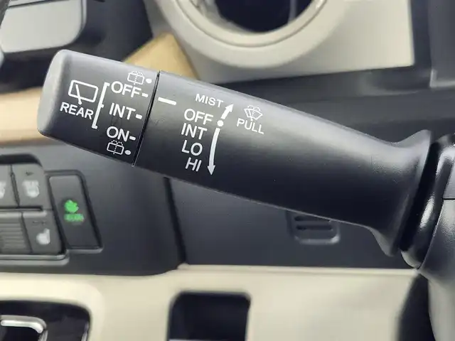ホンダ Ｎ ＢＯＸ 愛知県 2024(令6)年 0.4万km クリスタルブラックパール ホンダセンシング/・衝突軽減ブレーキ/・先行車発進お知らせ機能/・歩行者事故低減ステアリング/・路外逸脱抑制機能/・標識認識機能/・渋滞追従機能付アダプティブクルーズコントロール/・線維持支援システム/・誤発進抑制機能/・後方誤発進抑制機能/・近距離衝突軽減ブレーキ/・急アクセル抑制機能/・パーキングセンサーシステム/・オートハイビーム/ホンダコネクト9インチナビ/（Bluetooth/フルセグTV/CD/DVD/USB/アップルカープレイ/アンドロイドオート）/バックカメラ/両側パワースライドドア/シートヒーター/ドライブレコーダー/純正フロアマット/ロールサンシェード/オートライト/スマートキー/電子パーキング/オートホールド/後席テーブル