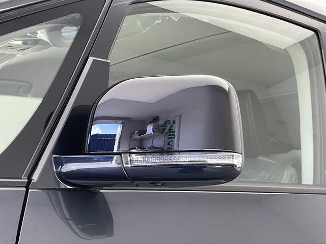 三菱 デリカＤ：５ シャモニー 長野県 2025(令7)年 0.1千km グラファイトグレーメタリック/ブラックマイカ 4WD/ターボ/衝突軽減ブレーキ/レーンキープアシスト/レーダークルーズコントロール/ブラインドスポットモニター/バックカメラ/両側電動スライドドア/運転席パワーシート/ハーフレザーシート/前席シートヒーター/ステアリングヒーター/デジタルインナーミラー/電動パーキングブレーキ/ブレーキホールド/パドルシフト/スマートキー/スペアキー/取扱説明書/保証書