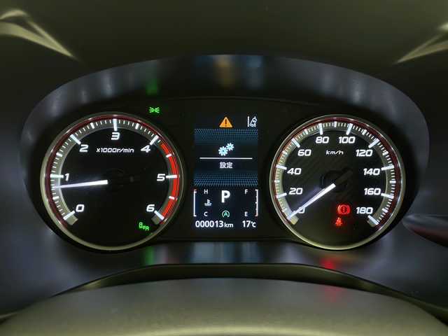 三菱 デリカＤ：５ シャモニー 長野県 2025(令7)年 0.1千km グラファイトグレーメタリック/ブラックマイカ 4WD/ターボ/衝突軽減ブレーキ/レーンキープアシスト/レーダークルーズコントロール/ブラインドスポットモニター/バックカメラ/両側電動スライドドア/運転席パワーシート/ハーフレザーシート/前席シートヒーター/ステアリングヒーター/デジタルインナーミラー/電動パーキングブレーキ/ブレーキホールド/パドルシフト/スマートキー/スペアキー/取扱説明書/保証書