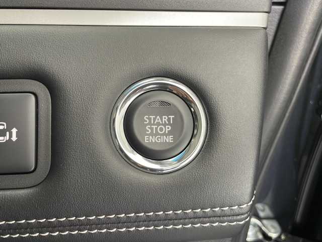 三菱 デリカＤ：５ シャモニー 長野県 2025(令7)年 0.1千km グラファイトグレーメタリック/ブラックマイカ 4WD/ターボ/衝突軽減ブレーキ/レーンキープアシスト/レーダークルーズコントロール/ブラインドスポットモニター/バックカメラ/両側電動スライドドア/運転席パワーシート/ハーフレザーシート/前席シートヒーター/ステアリングヒーター/デジタルインナーミラー/電動パーキングブレーキ/ブレーキホールド/パドルシフト/スマートキー/スペアキー/取扱説明書/保証書