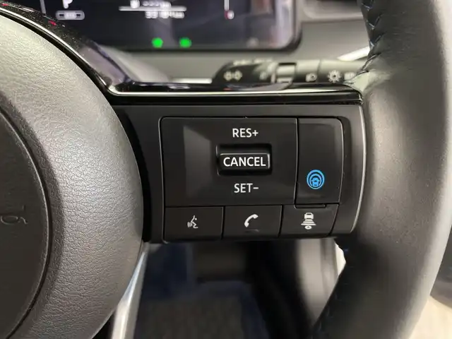 日産 ノート オーテック クロスオーバー 鹿児島県 2021(令3)年 3.4万km ピュアホワイトパール 純正ナビゲーション/フルセグ BT HDMI対応/プロパイロット/アラウンドビューモニター/デジタルインナーミラー/純正ドライブレコーダー(DH5-S)/ビルトインETC/ハーフレザーシート/ワイヤレス充電/電子パーキング/BRAKE HOLD/AUTOライト/オートマチックハイビーム/LEDヘッドライト/純正16インチアルミホイール/純正フロアマット