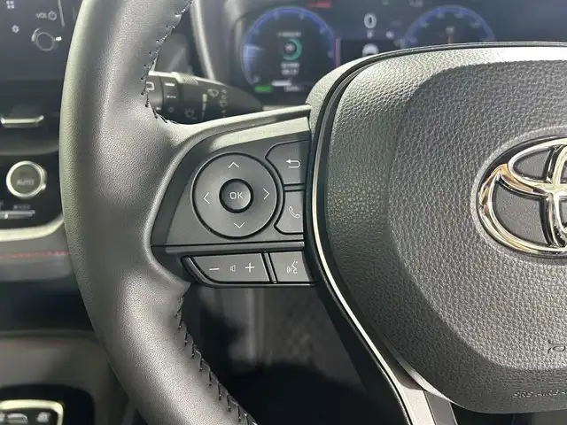 トヨタ カローラ スポーツ ハイブリッドG Z 佐賀県 2023(令5)年 2.5万km プラチナホワイトパールマイカ 純正８インチディスプレイオーディオ/フルセグTV/バックカメラ/前席シートヒーター/ビルドインＥＴＣ/電動パーキングブレーキ　/ＬＥＤヘッドライト　/純正１８インチアルミホイール　/トヨタセーフティセンス/衝突被害軽減ブレーキ/レーンキープアシスト/レーダークルーズコントロール