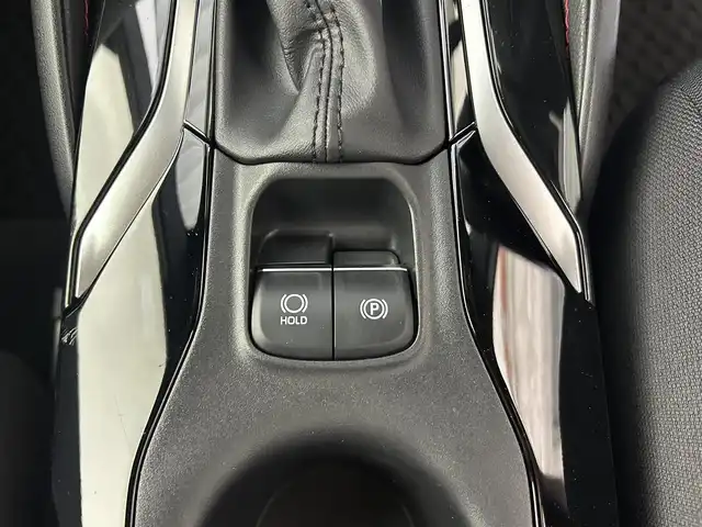 トヨタ カローラ スポーツ ハイブリッドG Z 佐賀県 2023(令5)年 2.5万km プラチナホワイトパールマイカ 純正８インチディスプレイオーディオ/フルセグTV/バックカメラ/前席シートヒーター/ビルドインＥＴＣ/電動パーキングブレーキ　/ＬＥＤヘッドライト　/純正１８インチアルミホイール　/トヨタセーフティセンス/衝突被害軽減ブレーキ/レーンキープアシスト/レーダークルーズコントロール