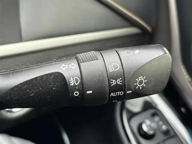 トヨタ ハリアー プレミアム メタル&レザーP 滋賀県 2019(平31)年 6.6万km ホワイトパールクリスタルシャイン ALPINE製10インチナビ/【Bluetooth/CD/DVD/フルセグTV/HDMI】/モデリスタエアロ/レザーシート/バックカメラ/レーダークルーズコントロール/レーンディパーチャーアラート/クリアランスソナー/プリクラッシュセーフティ/LEDヘッドライト/オートマチックハイビーム/D/Nパワーシート/D/Nシートヒーター/D/Nベンチレーション/ビルトインETC/前後ドライブレコーダー/パワーバックドア/電動パーキングブレーキ/オートマブレーキホールド/プッシュスタート/スマートキー/ステアリングリモコン