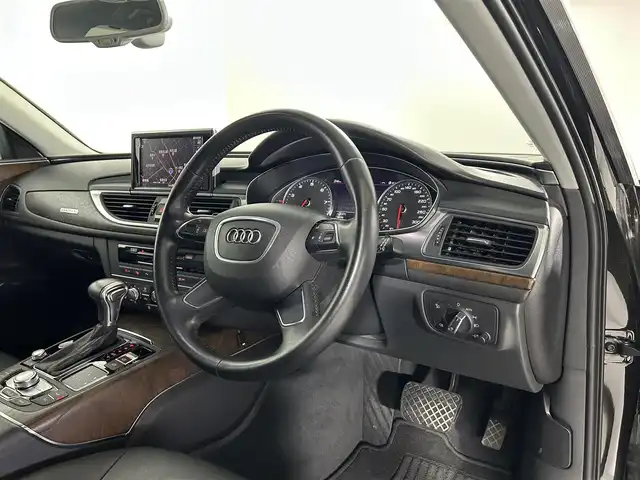 アウディ Ａ６ オールロードクワトロ 佐賀県 2014(平26)年 8.5万km 黒 純正ナビ/バックカメラ　/フルセグテレビ/クルーズコントロール　/オートハイビーム/電子パーキングブレーキ/ダウンヒルアシストコントロール/コーナーセンサー/パワーシート/シートヒーター/レザーシート/後席サンシェード/ビルトインETC/ルーフレール/パドルシフト/スペアキー/保証書/取扱説明書