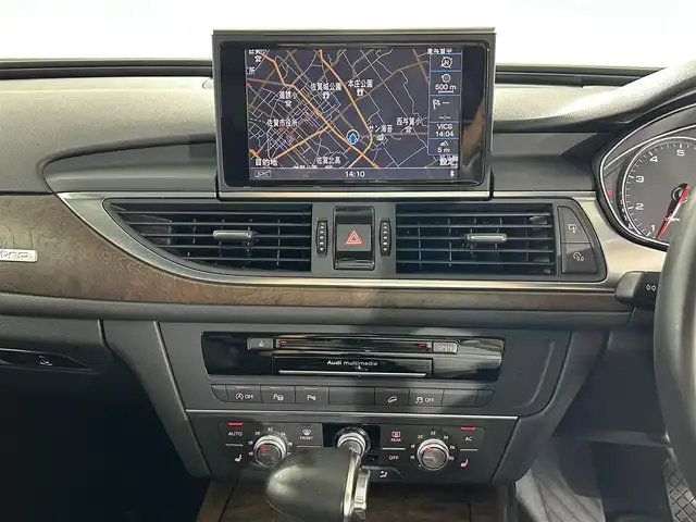 アウディ Ａ６ オールロードクワトロ 佐賀県 2014(平26)年 8.5万km 黒 純正ナビ/バックカメラ　/フルセグテレビ/クルーズコントロール　/オートハイビーム/電子パーキングブレーキ/ダウンヒルアシストコントロール/コーナーセンサー/パワーシート/シートヒーター/レザーシート/後席サンシェード/ビルトインETC/ルーフレール/パドルシフト/スペアキー/保証書/取扱説明書