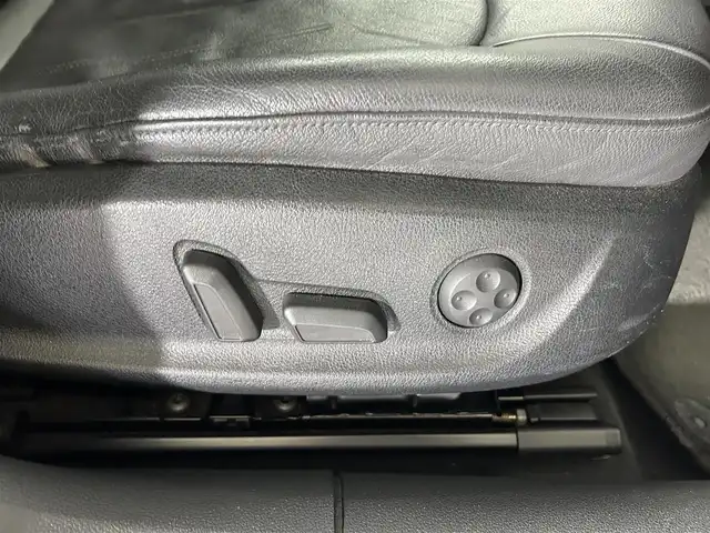 アウディ Ａ６ オールロードクワトロ 佐賀県 2014(平26)年 8.5万km 黒 純正ナビ/バックカメラ　/フルセグテレビ/クルーズコントロール　/オートハイビーム/電子パーキングブレーキ/ダウンヒルアシストコントロール/コーナーセンサー/パワーシート/シートヒーター/レザーシート/後席サンシェード/ビルトインETC/ルーフレール/パドルシフト/スペアキー/保証書/取扱説明書