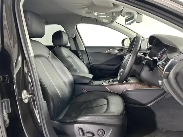アウディ Ａ６ オールロードクワトロ 佐賀県 2014(平26)年 8.5万km 黒 純正ナビ/バックカメラ　/フルセグテレビ/クルーズコントロール　/オートハイビーム/電子パーキングブレーキ/ダウンヒルアシストコントロール/コーナーセンサー/パワーシート/シートヒーター/レザーシート/後席サンシェード/ビルトインETC/ルーフレール/パドルシフト/スペアキー/保証書/取扱説明書