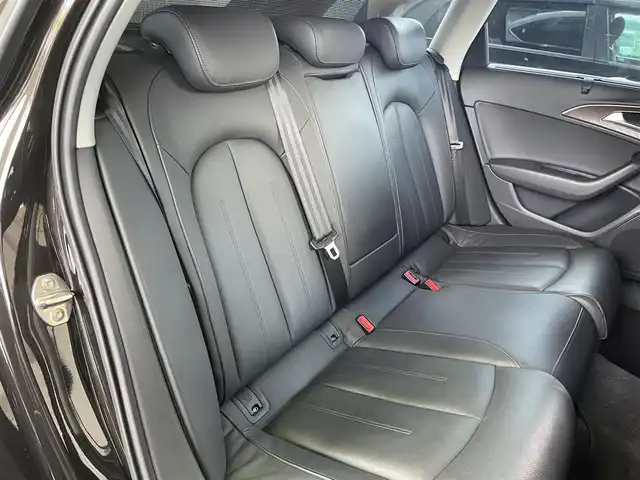 アウディ Ａ６ オールロードクワトロ 和歌山県 2014(平26)年 8.5万km 黒 純正メーカーナビ・フルセグＴＶ・ＣＤ・ＤＶＤ/　Bluetooth/バックカメラ　/クルーズコントロール　/電子パーキングブレーキ/ダウンヒルアシストコントロール/パワーバックドア/コーナーセンサー/前席パワーシート/前席シートヒーター/レザーシート/後席サンシェード/ビルトインETC/ルーフレール/パドルシフト/スペアキー/保証書/取扱説明書