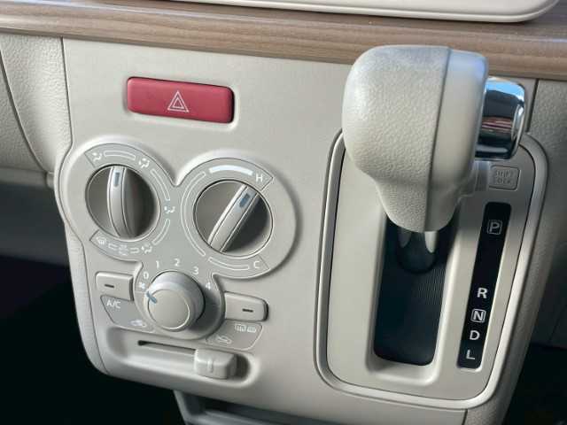 スズキ ラパン S 岩手県 2016(平28)年 7.3万km パールホワイト 純正メモリーナビ/電動格納ミラー/社外エンスタ/LEDヘッドライト/シートヒーター/社外フロアマット/フルセグ/全方位カメラ/アイドリングストップ