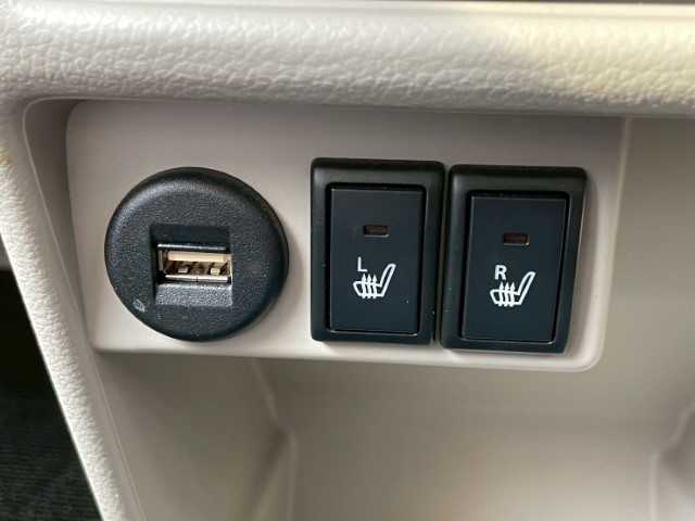 スズキ ラパン S 岩手県 2016(平28)年 7.3万km パールホワイト 純正メモリーナビ/電動格納ミラー/社外エンスタ/LEDヘッドライト/シートヒーター/社外フロアマット/フルセグ/全方位カメラ/アイドリングストップ