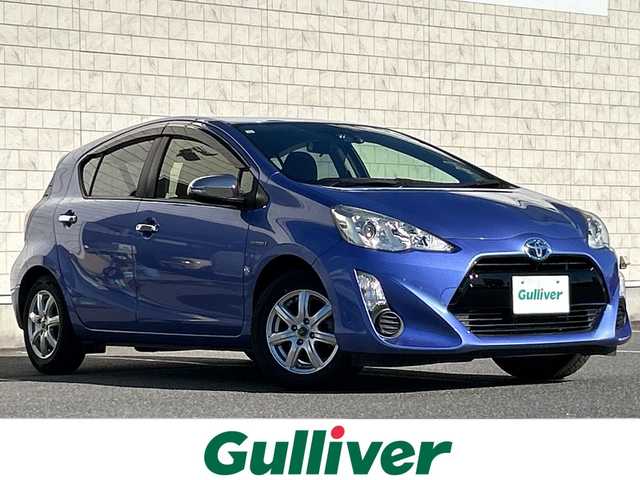 トヨタ アクア S 茨城県 2015(平27)年 6.3万km パープルメタリック 純正9インチメモリナビ【NSZT-Y64T】/(地デジTV・CD・DVD・BT・ラジオ再生)/プリクラッシュセーフティ/シートヒーター/ドライブレコーダー/バックカメラ/ETC/オートライト/社外14inアルミホイール/純正フロアマット/スマートキー/取扱説明書/保証書