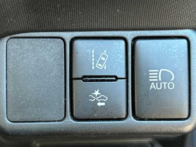 トヨタ アクア S 茨城県 2015(平27)年 6.3万km パープルメタリック 純正9インチメモリナビ【NSZT-Y64T】/(地デジTV・CD・DVD・BT・ラジオ再生)/プリクラッシュセーフティ/シートヒーター/ドライブレコーダー/バックカメラ/ETC/オートライト/社外14inアルミホイール/純正フロアマット/スマートキー/取扱説明書/保証書