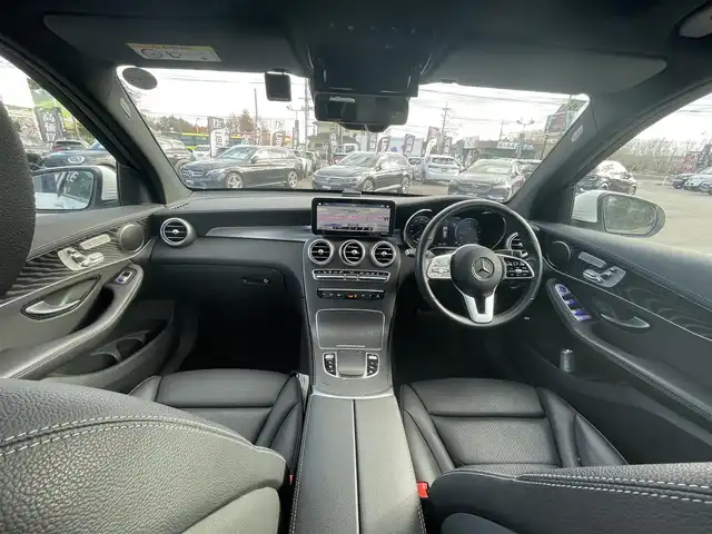 メルセデス・ベンツ Ｍ・ベンツ ＧＬＣ２２０ d 4マチック スポーツラインED 埼玉県 2021(令3)年 3.4万km 白